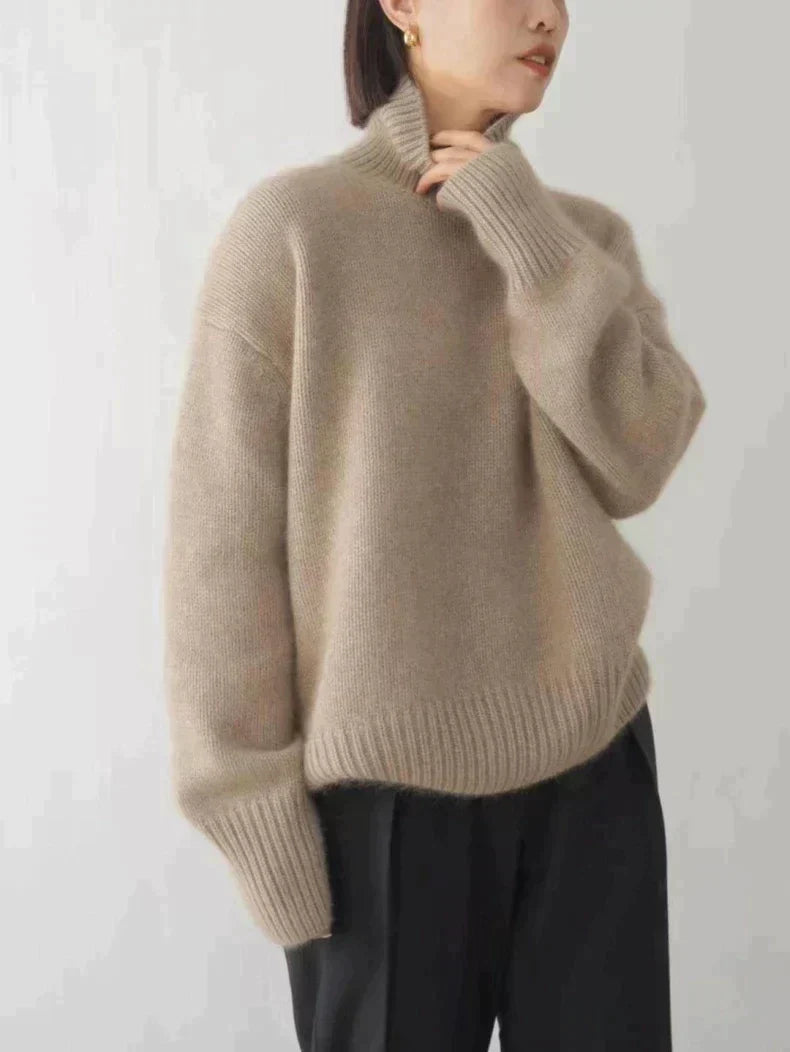 Élise – Elegant Cashmere Turtleneck Sweater