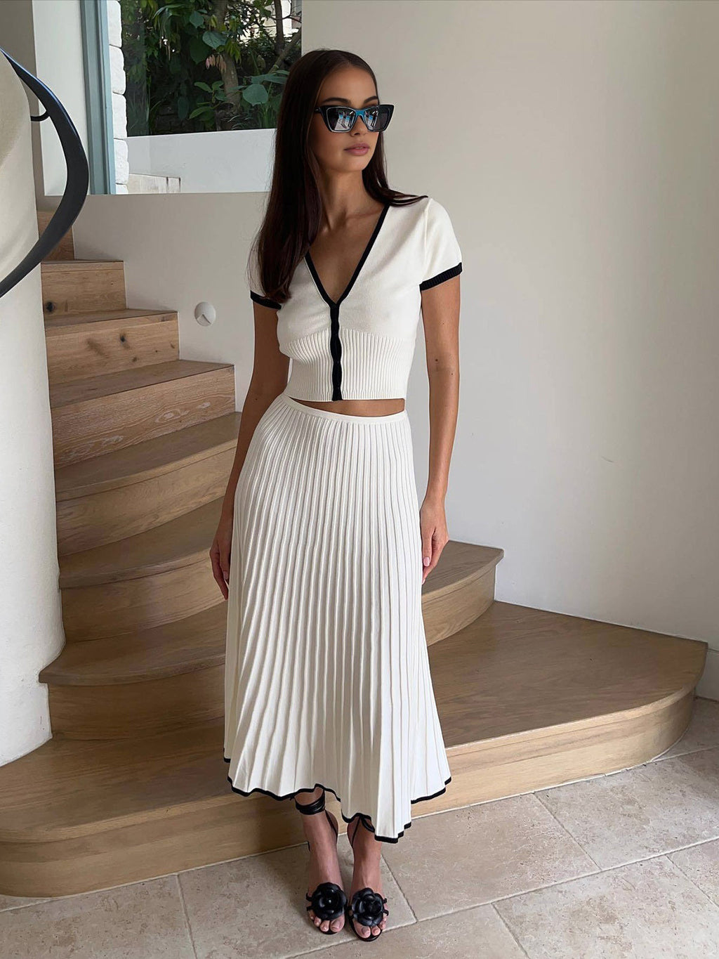 Women’s Contrast Trim Sweater Skirt Set
