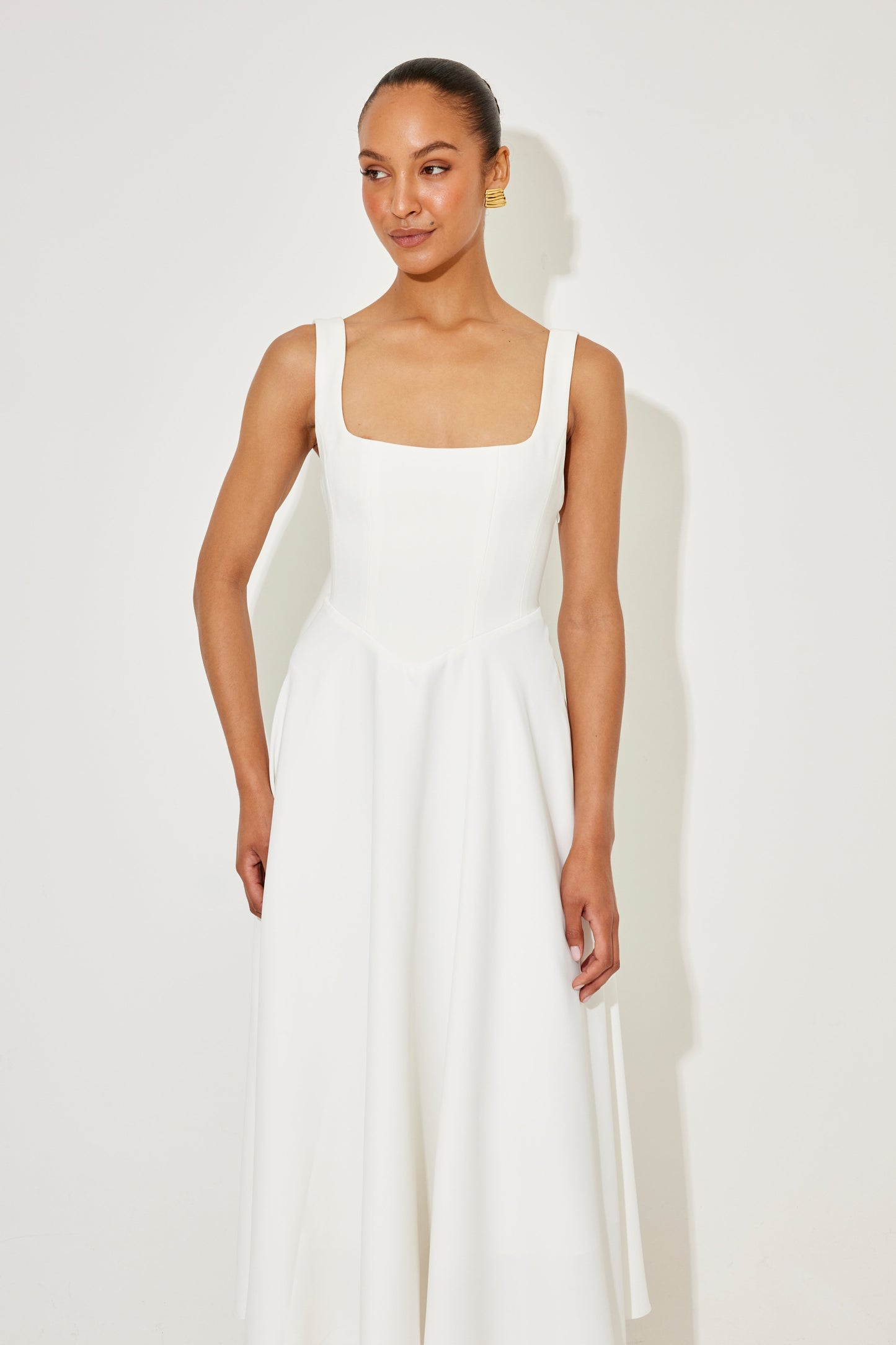 Amelia | Timeless Flowing Midi Dress