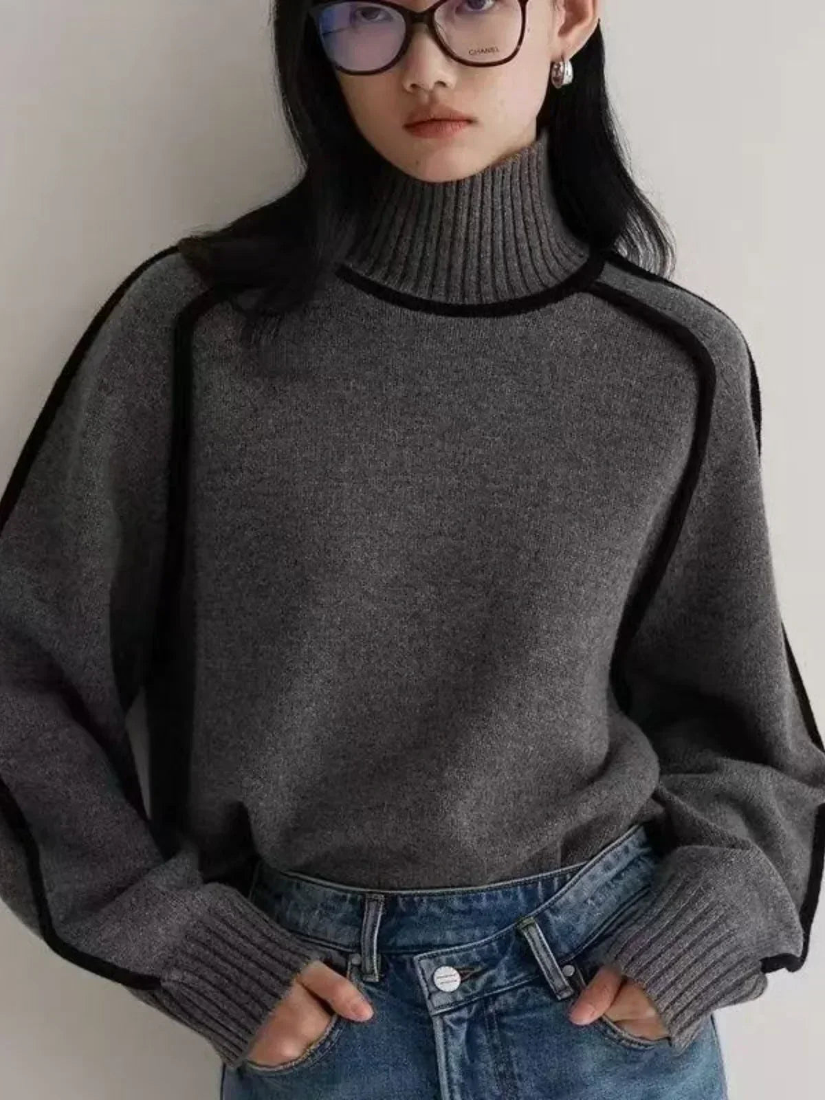 Élise – Refined Turtleneck Sweater
