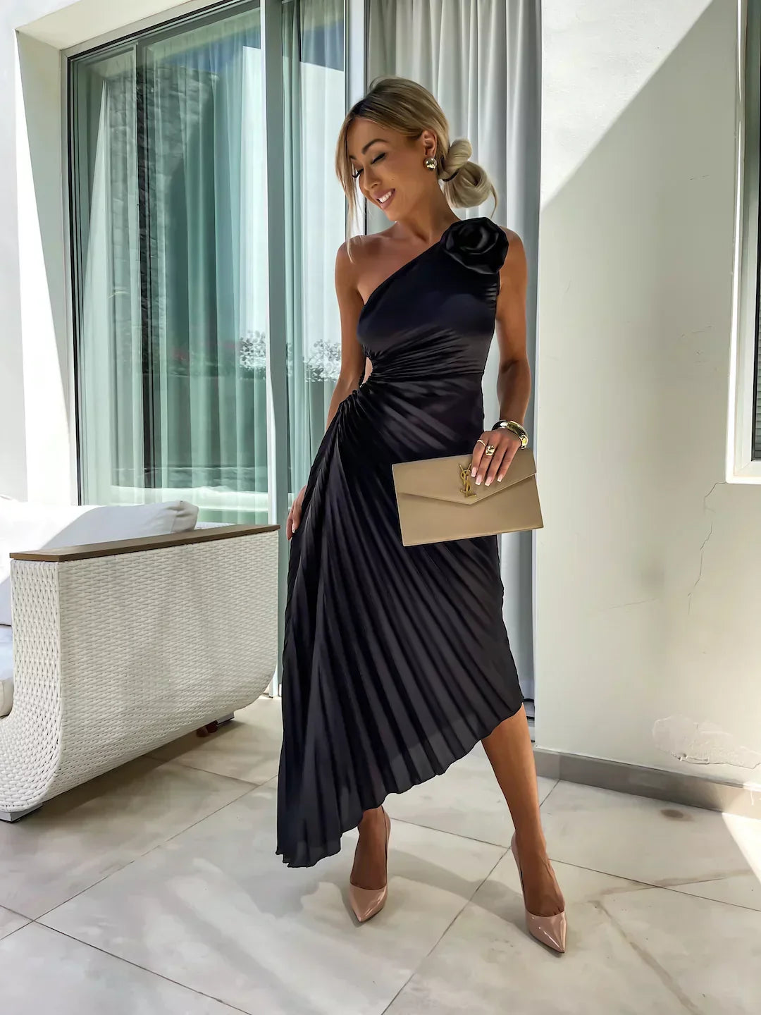Lizbeth - Dress with Floral Shoulders