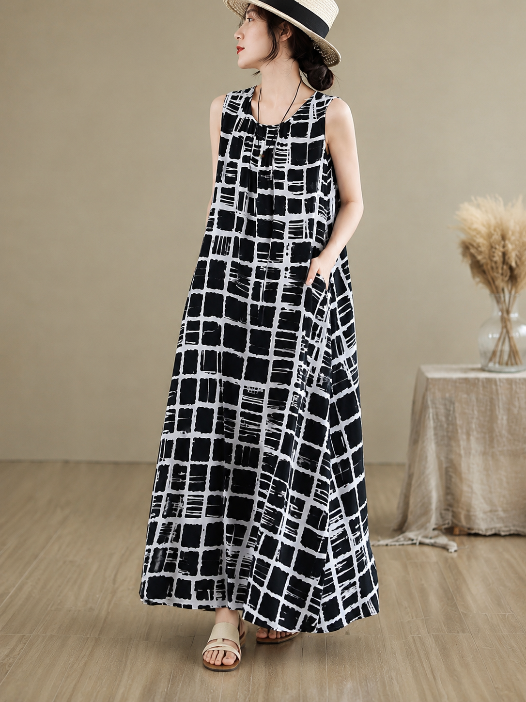 Geometric Sleeveless Maxi Dress
