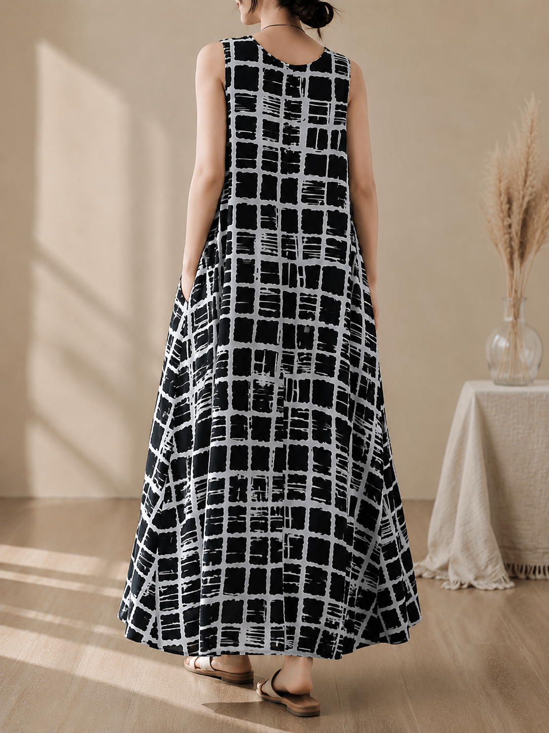Geometric Sleeveless Maxi Dress