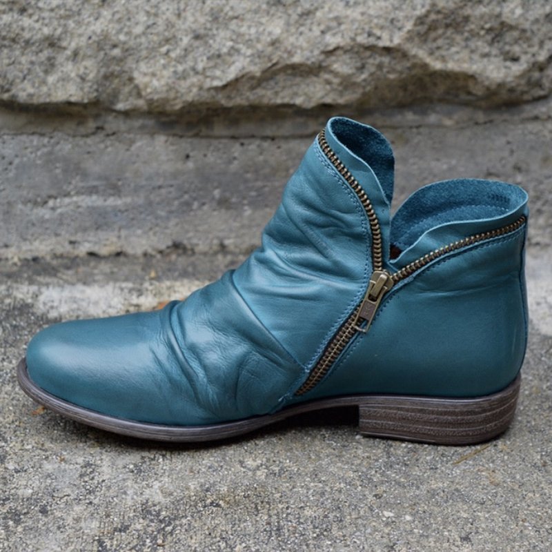 Victoria – Leather Boots with Practical Zipper